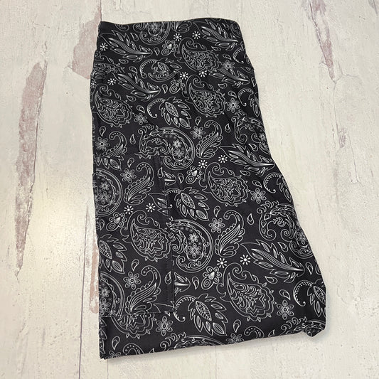 Black Paisley - Leggings with Pockets