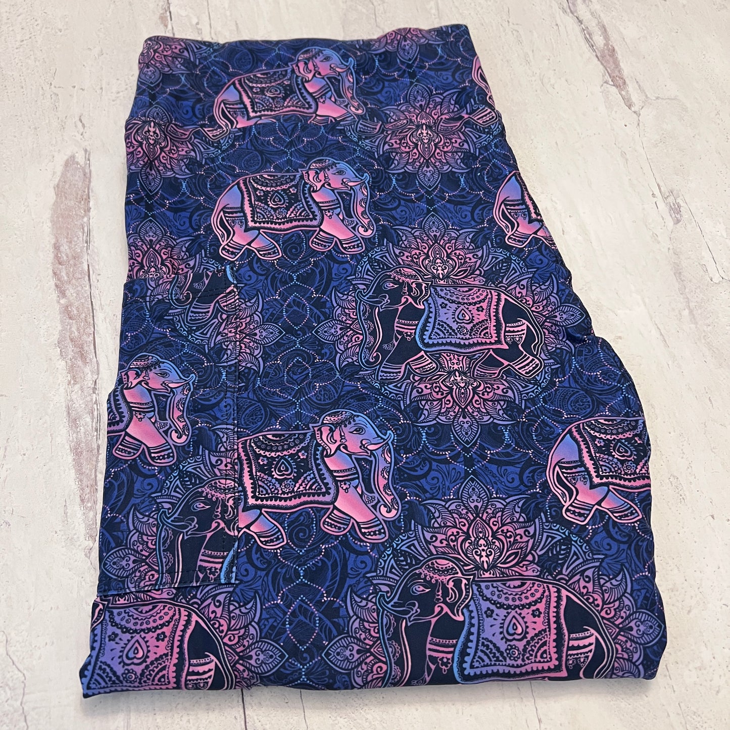 Lotus Elephant - Leggings with Pockets